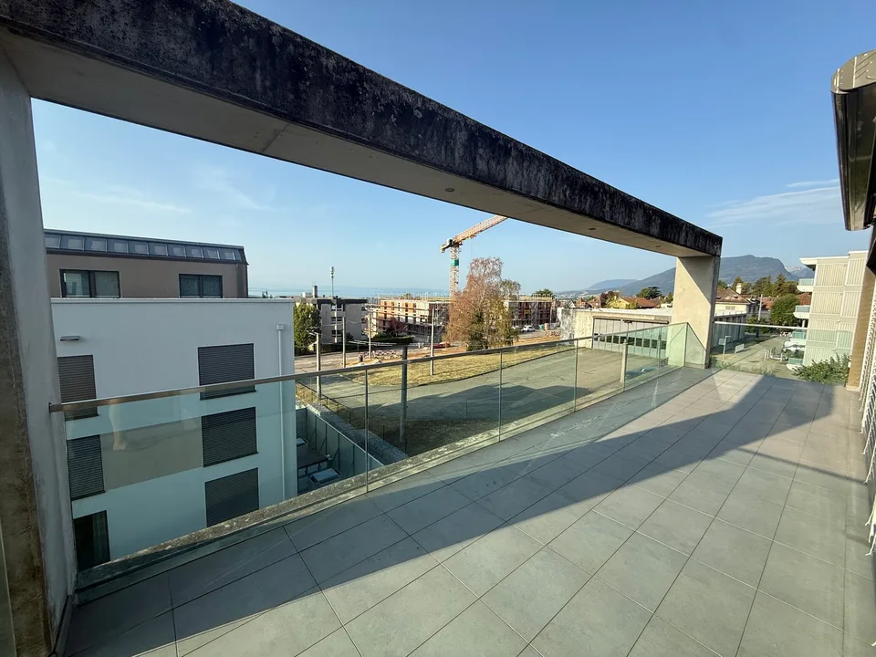 Magnifique Appartement in der Attika mit 5,5 Zimmern – Außergewöhnliche Aussicht und hochwertige Ausstattung