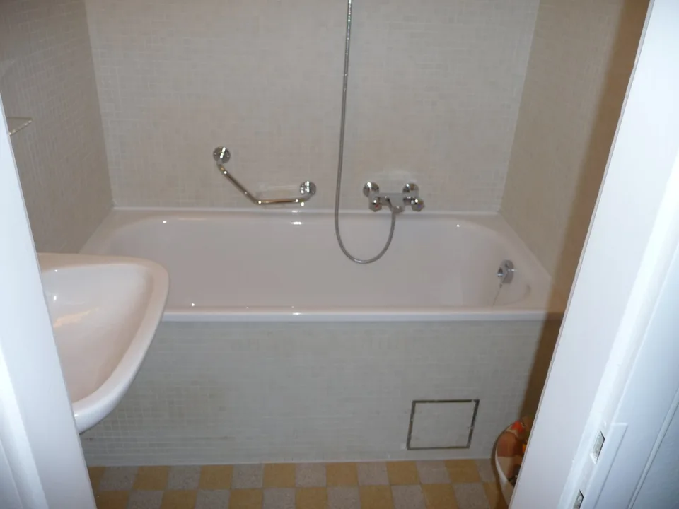 Schöne 3 Zimmerwohnung Zentral gelegen mit zwei Balkone