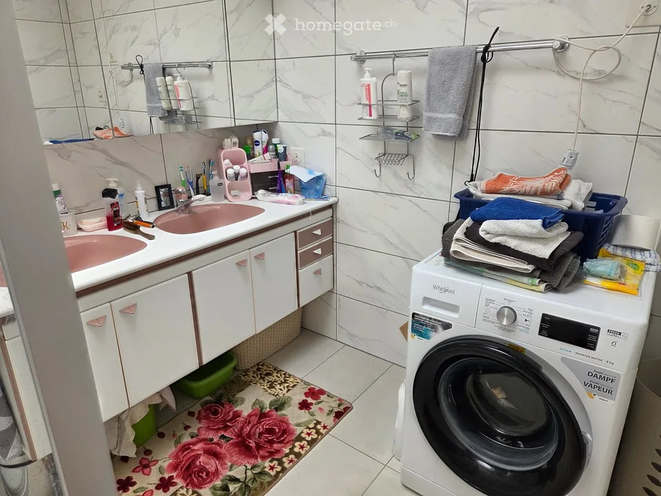 Grand appartement en attique de 3 pièces avec jardin d'hiver et 2 balcons