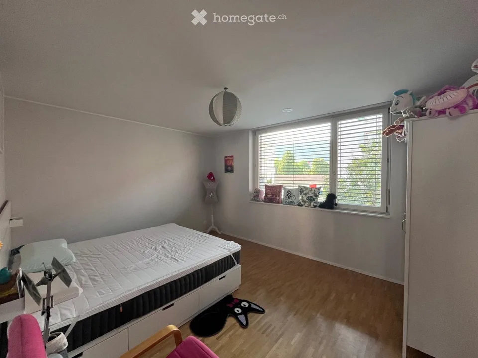 Spacious 4.5-room apartment in Biel