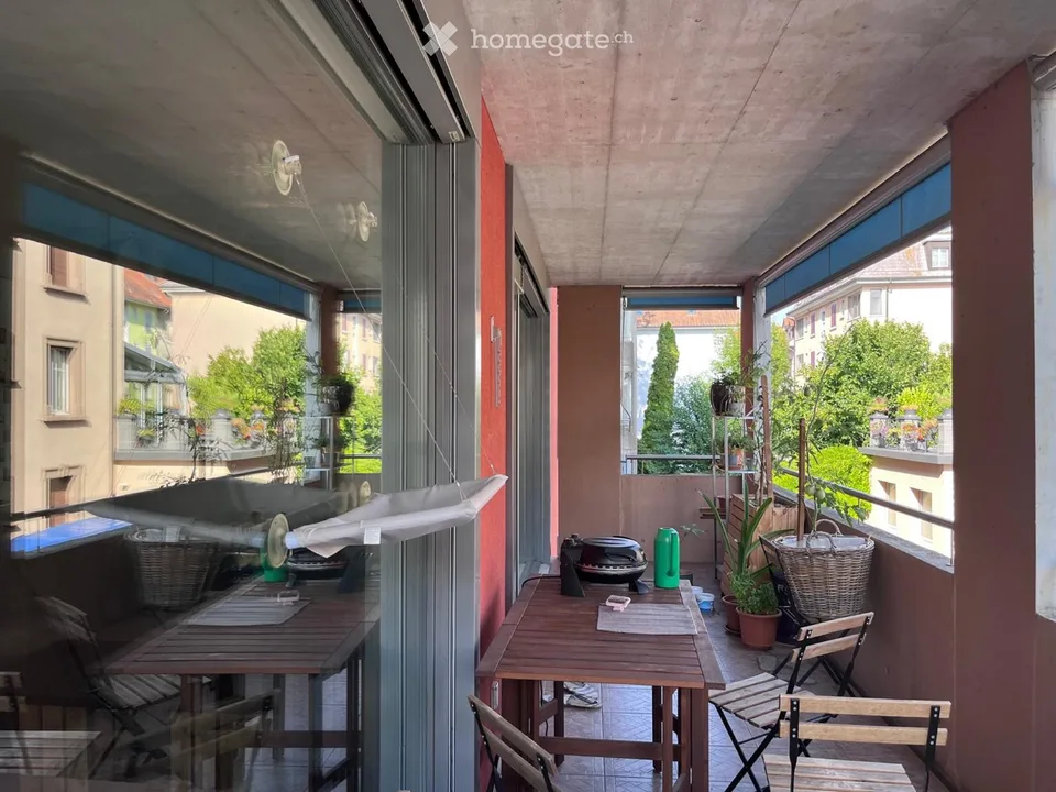 Spacious 4.5-room apartment in Biel