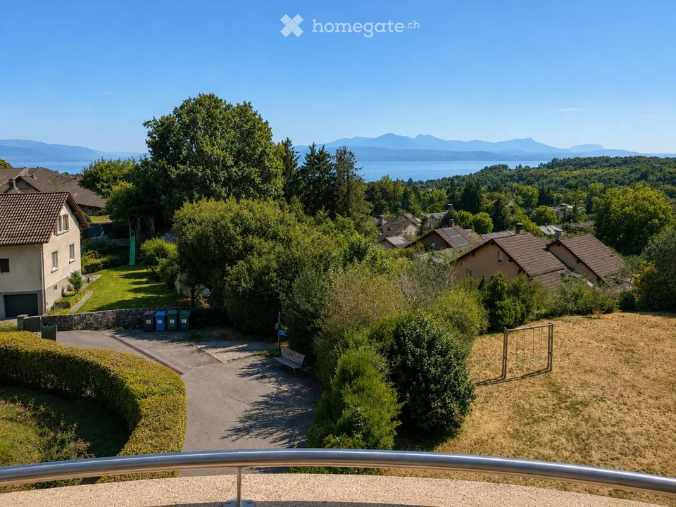 Dachgeschoss 4.5 Zimmer, Panoramablick auf See und Alpen, Terrasse