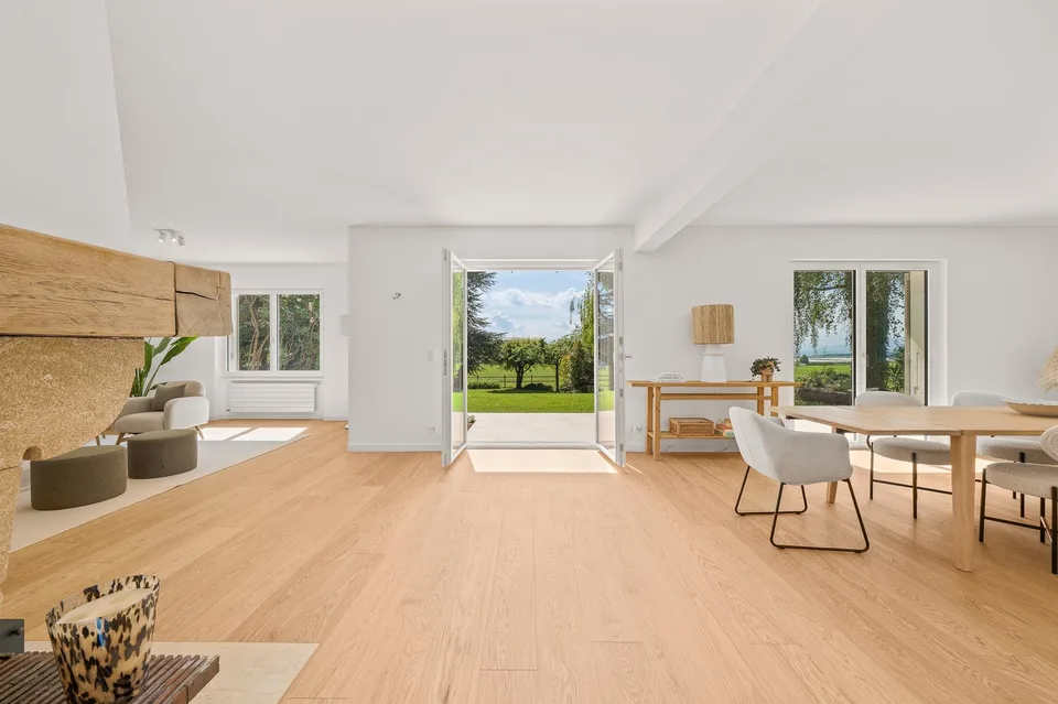 Magnifica villa individuale ristrutturata con vista panoramica a 5 minuti da Nyon