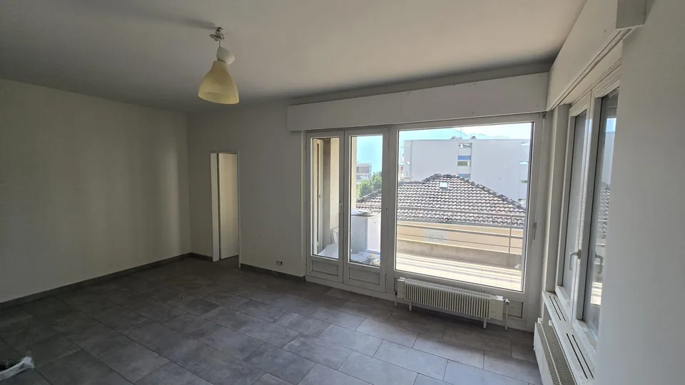 LUGANO - 1,5 Zimmer hell mit Balkon