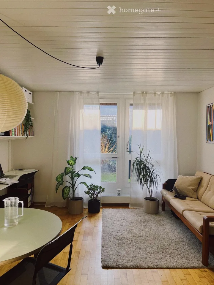Gemütliche 2-Zimmer-Wohnung mit Gartensitzplatz in Einfamilienquartier in Aarau per sofort