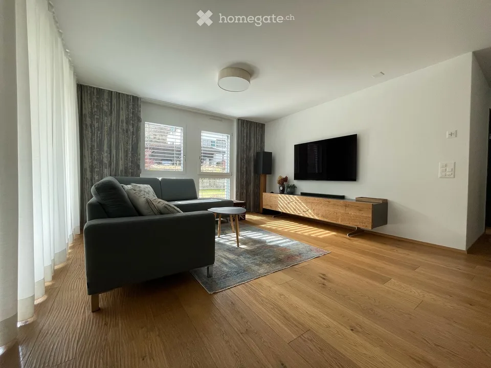 Attraktive 4.5-Zimmer-Gartenwohnung mit grosszügigem Aussenbereich