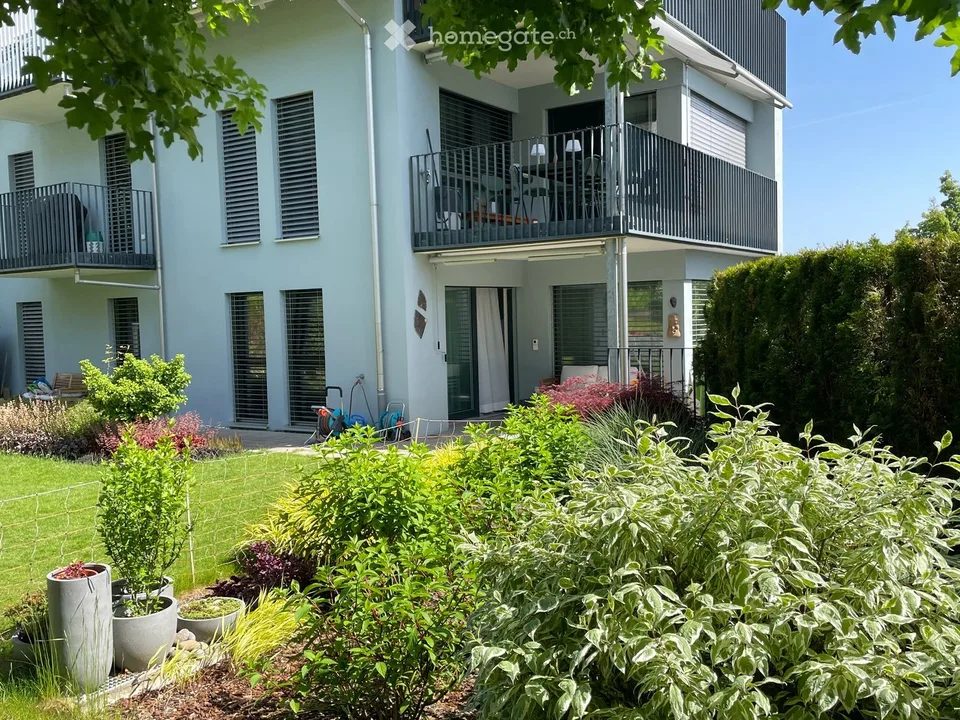 Attraktive 4.5-Zimmer-Gartenwohnung mit grosszügigem Aussenbereich