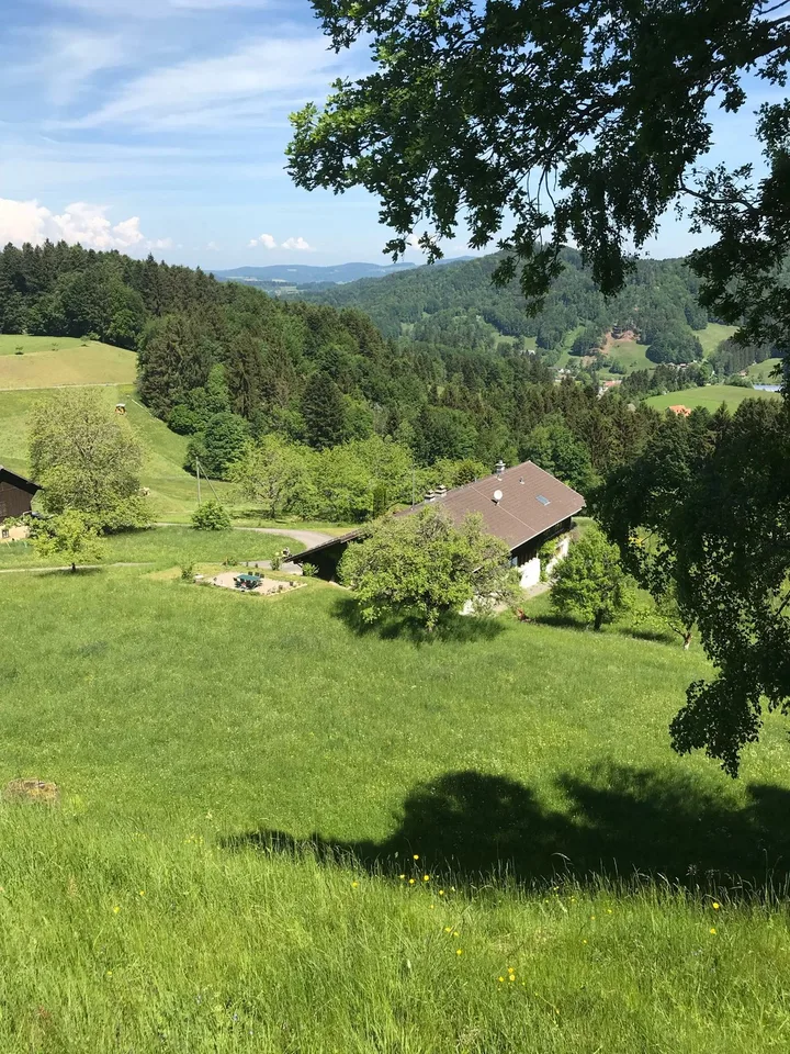 6-Zimmer-Hausteil, in wunderbarer Umgebung mit Weitsicht