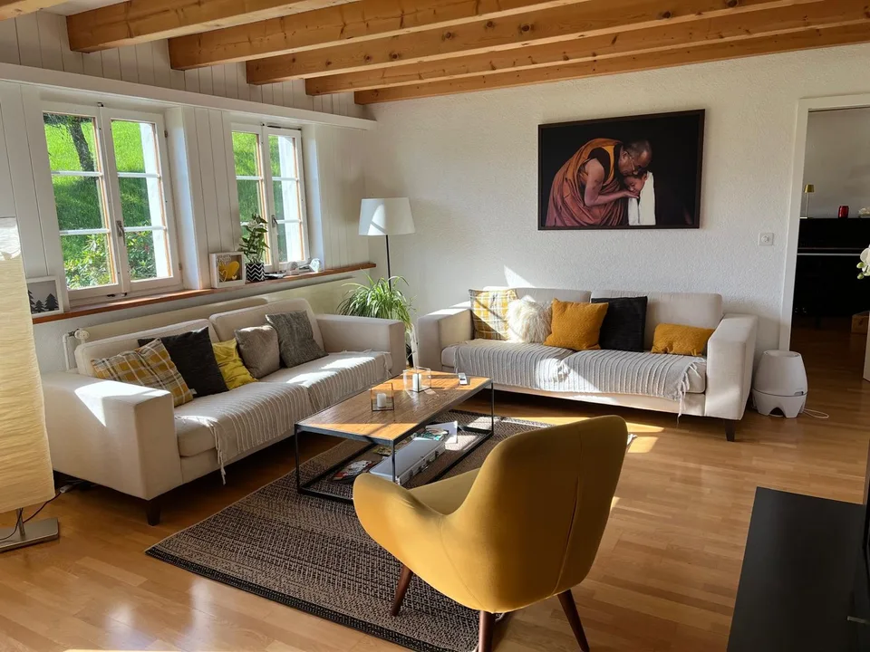 6-Zimmer-Hausteil, in wunderbarer Umgebung mit Weitsicht