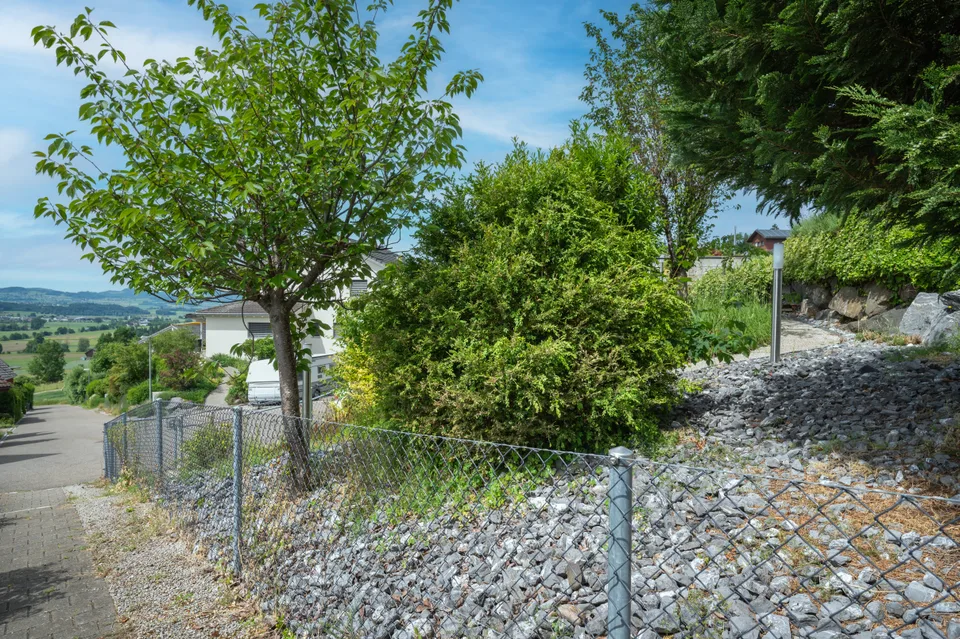 Villa dell'architetto con panorama e piscina infinity – dove l'architettura, la vista panoramica e il lusso si fondono