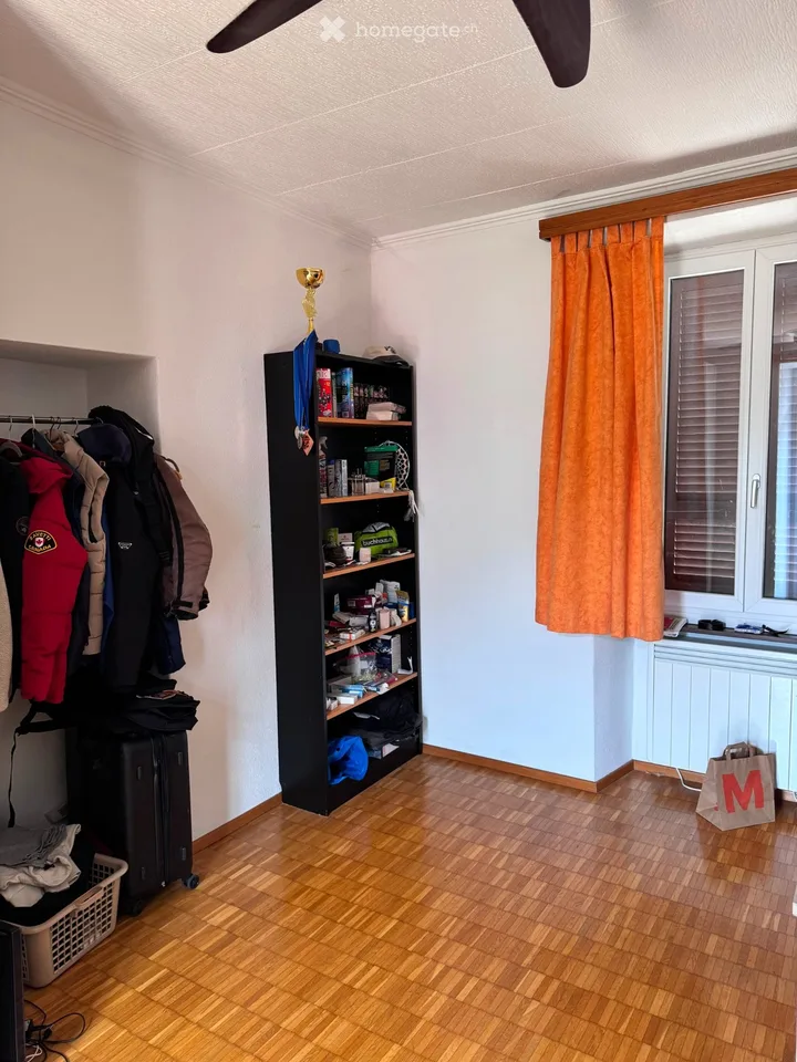 Untermiete möbliertes Zimmer