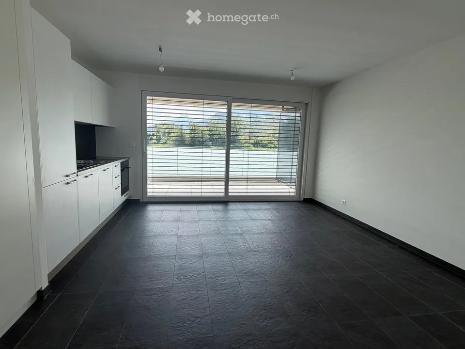 Beautiful 2.5-room apartment in new residence