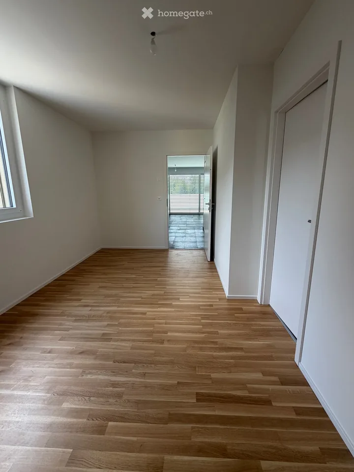 Beautiful 2.5-room apartment in new residence