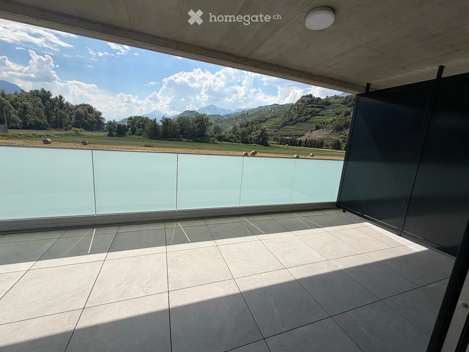 Beautiful 2.5-room apartment in new residence