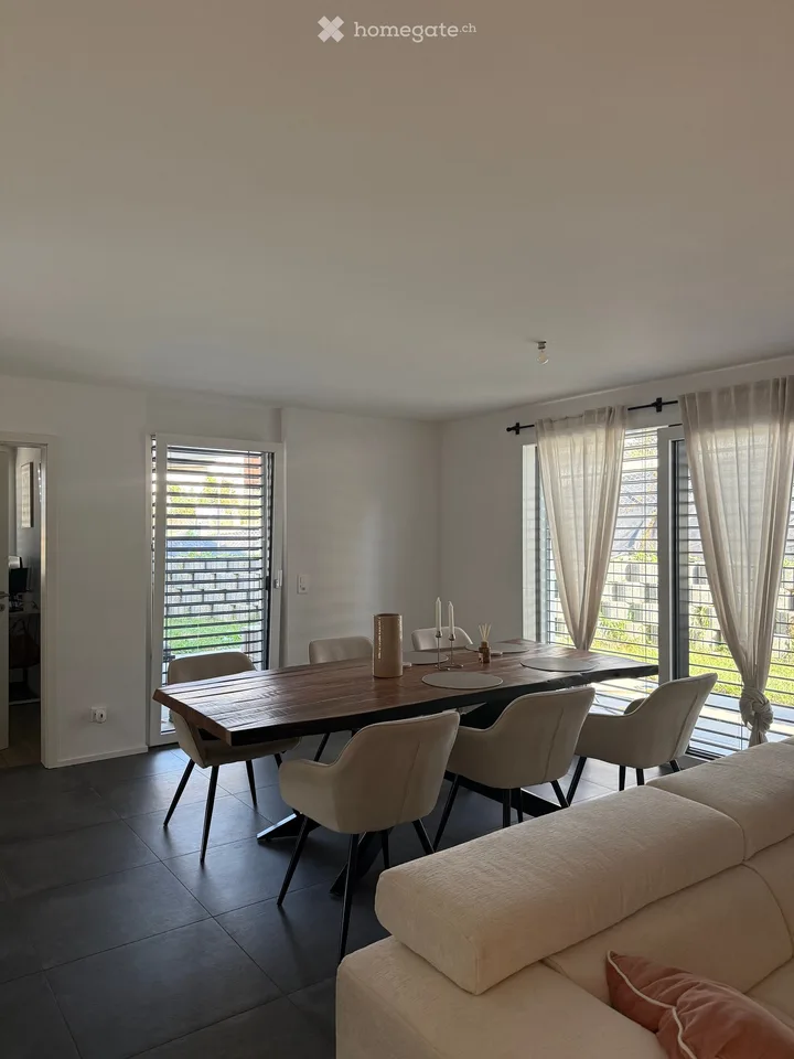 Modernes Doppeleinfamilienhaus