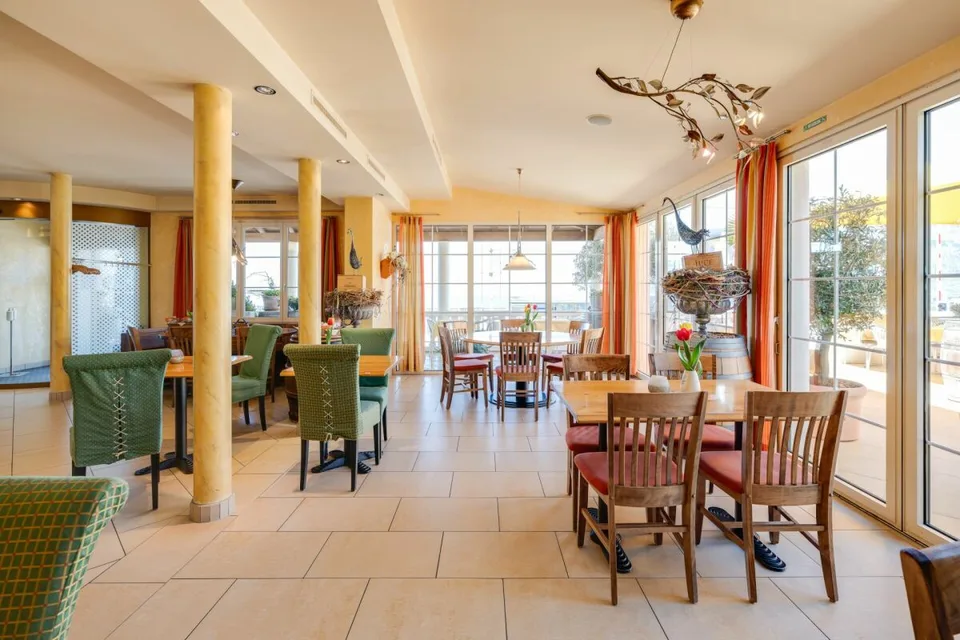 Hotel Restaurant Seeblick & Hotel Pavillon - Ein einzigartiges Immobilienensemble am Bielersee