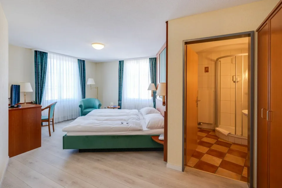 Hotel Restaurant Seeblick & Hotel Pavillon - Ein einzigartiges Immobilienensemble am Bielersee