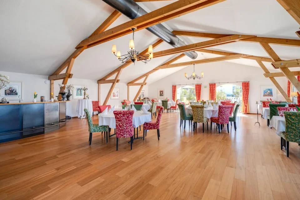Hotel Restaurant Seeblick & Hotel Pavillon - Ein einzigartiges Immobilienensemble am Bielersee
