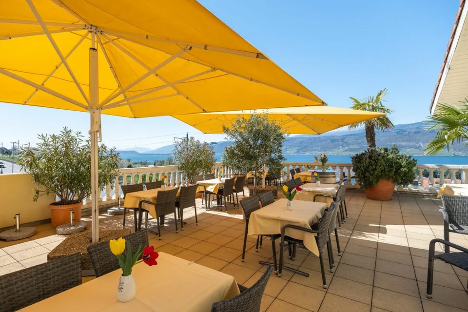 Hotel Restaurant Seeblick & Hotel Pavillon - Ein einzigartiges Immobilienensemble am Bielersee