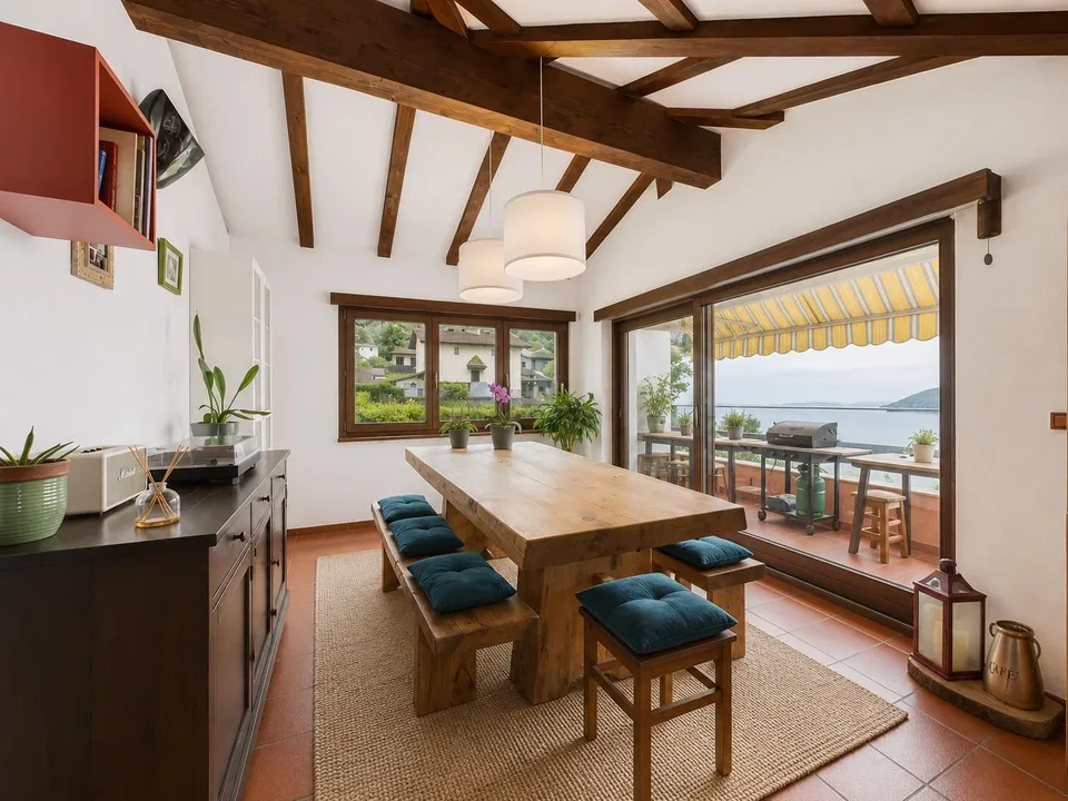 Elegante appartamento 4.5 locali in villa bifamiliare con giardino, Arbedo-Castione