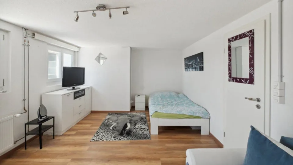 7.5-Zimmer-Doppeleinfamilienhaus an Südhanglage mit Alpenpanorama