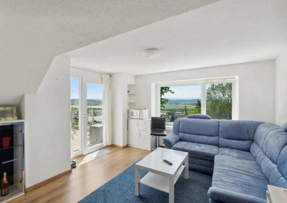 7.5-Zimmer-Doppeleinfamilienhaus an Südhanglage mit Alpenpanorama