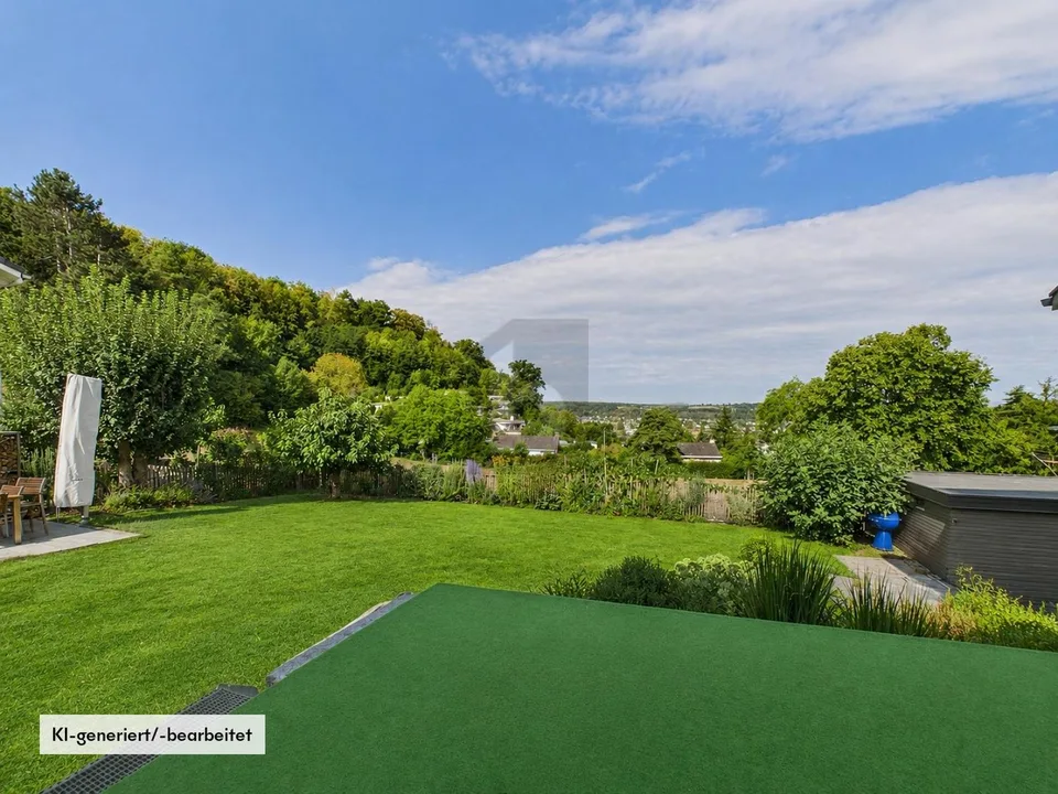UNIQUE PANORAMIC VIEW, MUCH PRIVACY & GARDEN