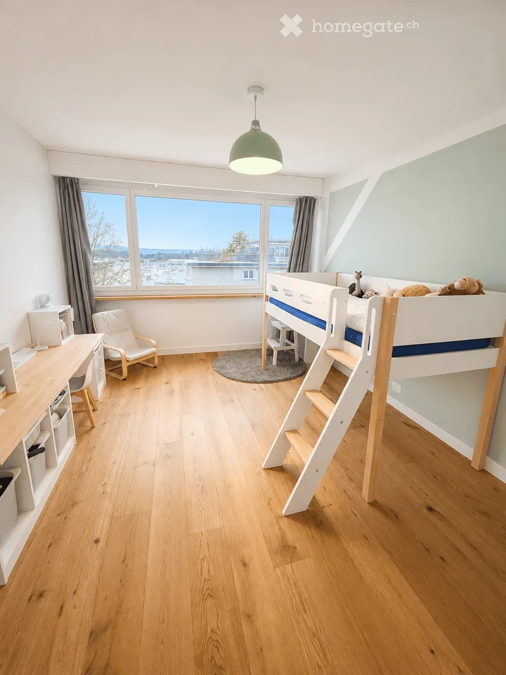 4.5-Zimmer-Wohnung im Eigentumsstandard mit Balkon