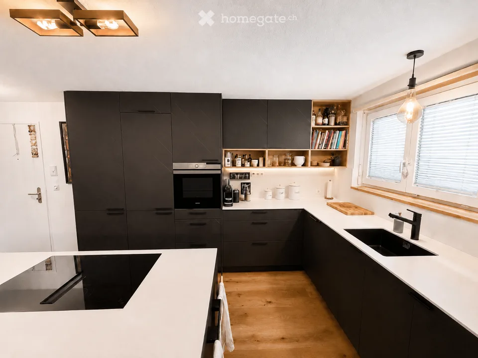 4.5-Zimmer-Wohnung im Eigentumsstandard mit Balkon