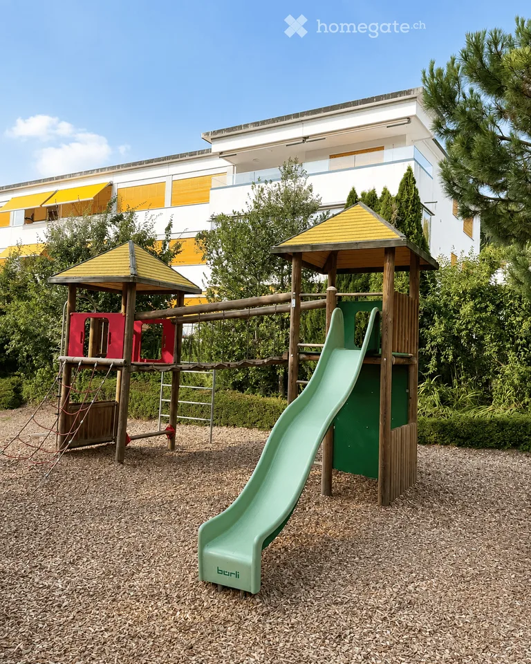 4.5-Zimmer-Wohnung im Eigentumsstandard mit Balkon