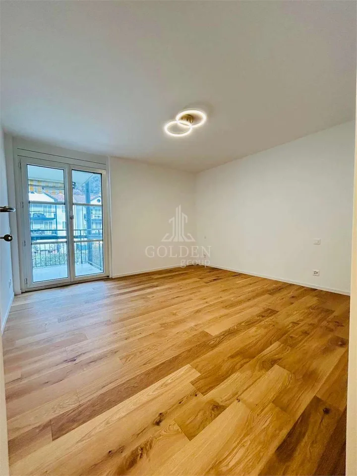 Wohnung mit 3.5 Zimmern renoviert mit großer Terrasse