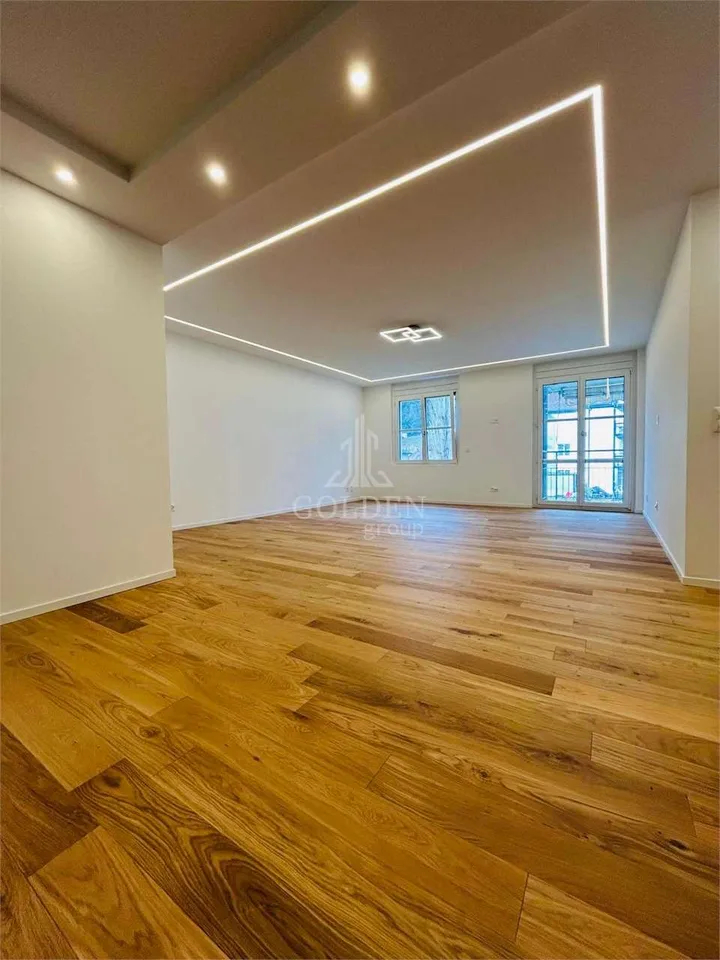 Wohnung mit 3.5 Zimmern renoviert mit großer Terrasse