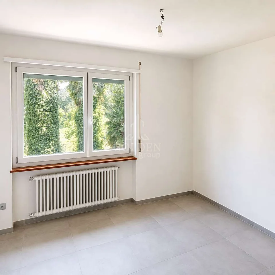 Ampio 4.5 locali ristrutturato con giardino privato a Tremona