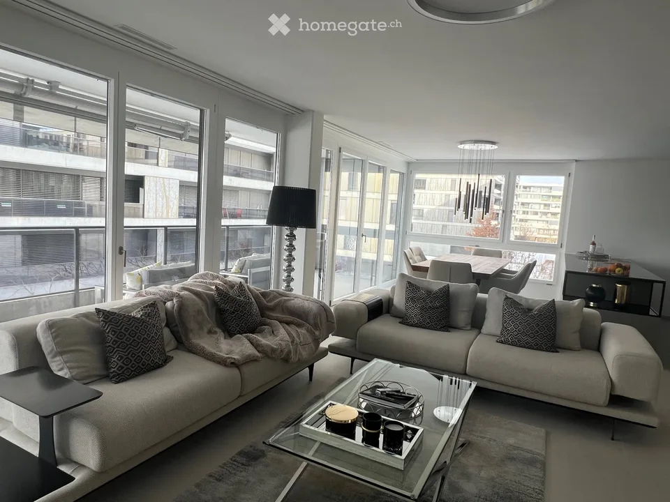 Appartement luxueux 5.5 pièces avec vue panoramique à Zürich Affoltern