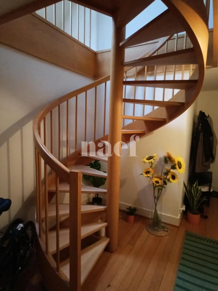 5-room apartment, 5 minutes walk from the train station