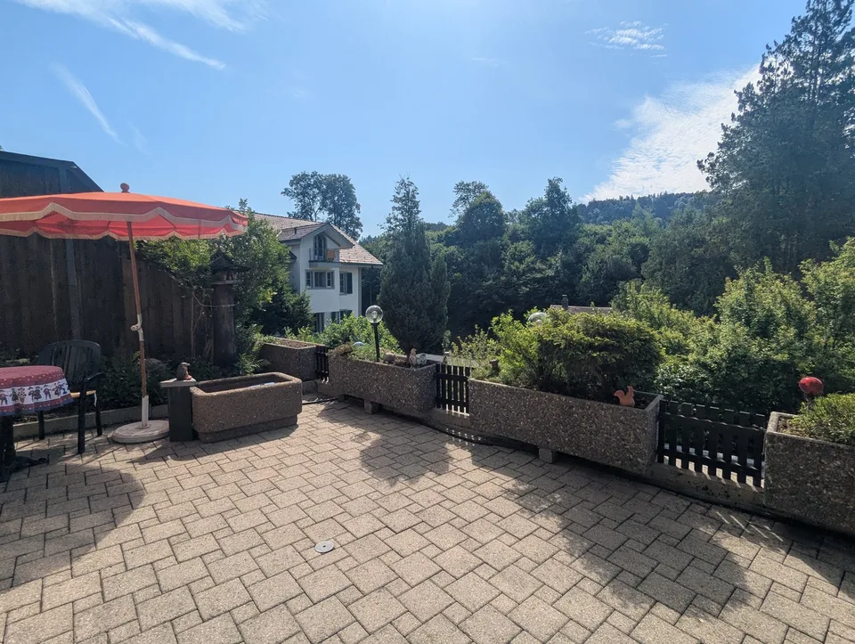 5.5-room single-family house in a sunny and prime location in Sumiswald