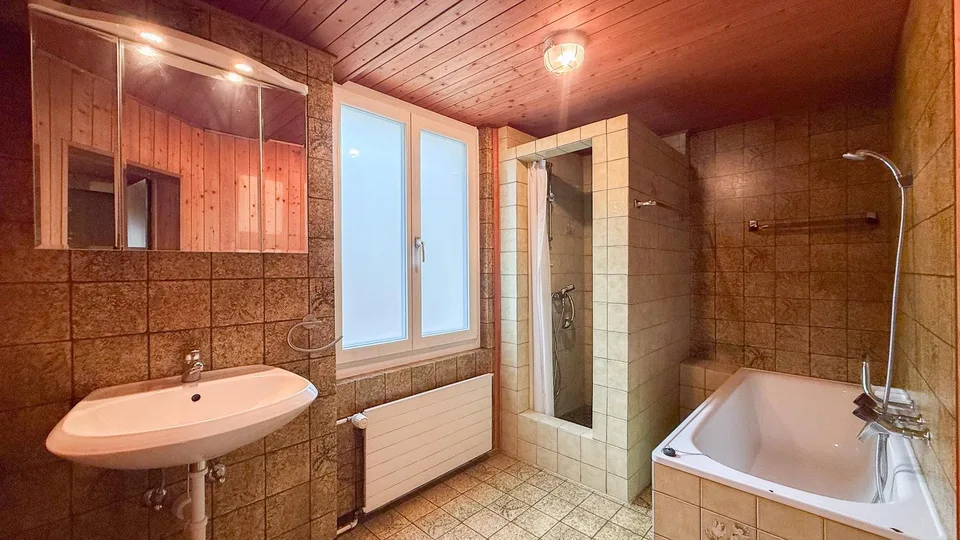 Maison multifamiliale intéressante dans un excellent emplacement - approuvée par la banque !