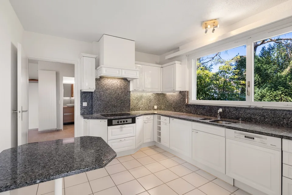 Detached, newly renovated single-family house with garden