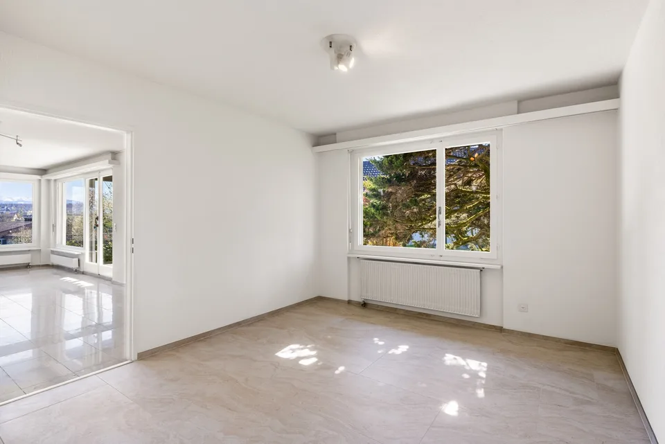 Detached, newly renovated single-family house with garden