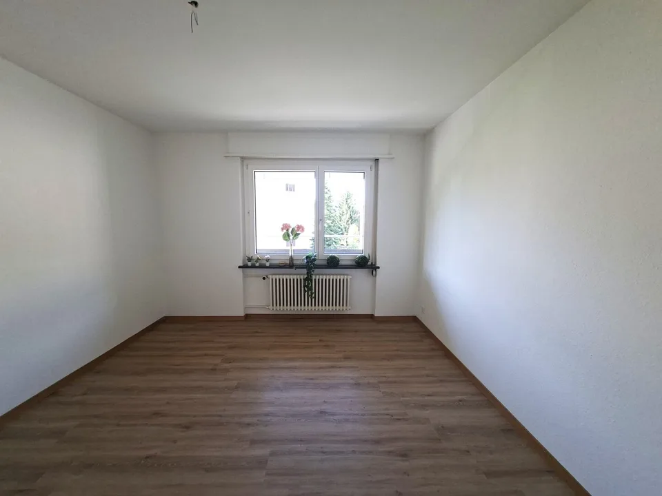 Attraktive 4-Zimmerwohnung mit Balkon und schöner Aussicht