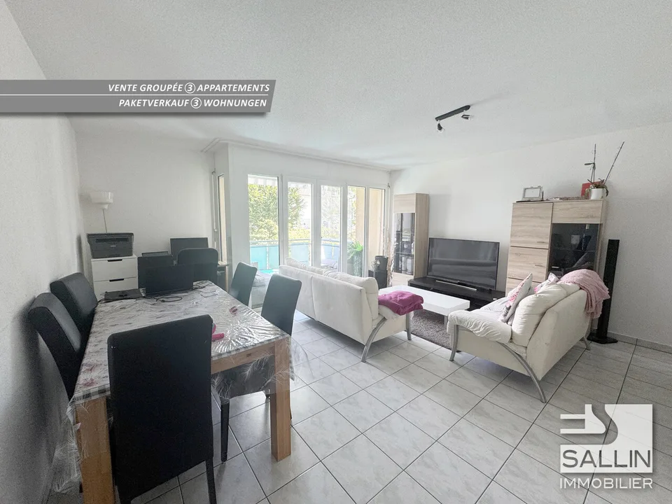 Verkauf von 3 Wohnungen, 2x 5 Zimmer und 4 Zimmer + 3 Innenparkplätze