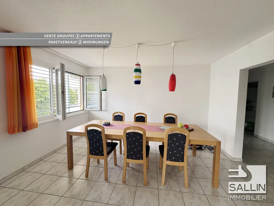 Verkauf von 3 Wohnungen, 2x 5 Zimmer und 4 Zimmer + 3 Innenparkplätze