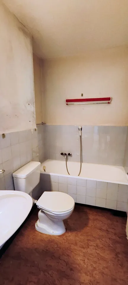 Appartement lumineux 3.5 pièces avec balcon et vue panoramique à Vacallo