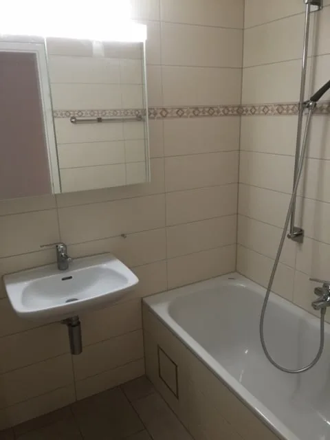 Bright, sunny 3-room apartment with balcony