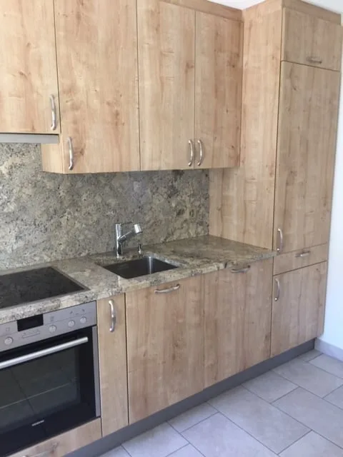 Bright, sunny 3-room apartment with balcony