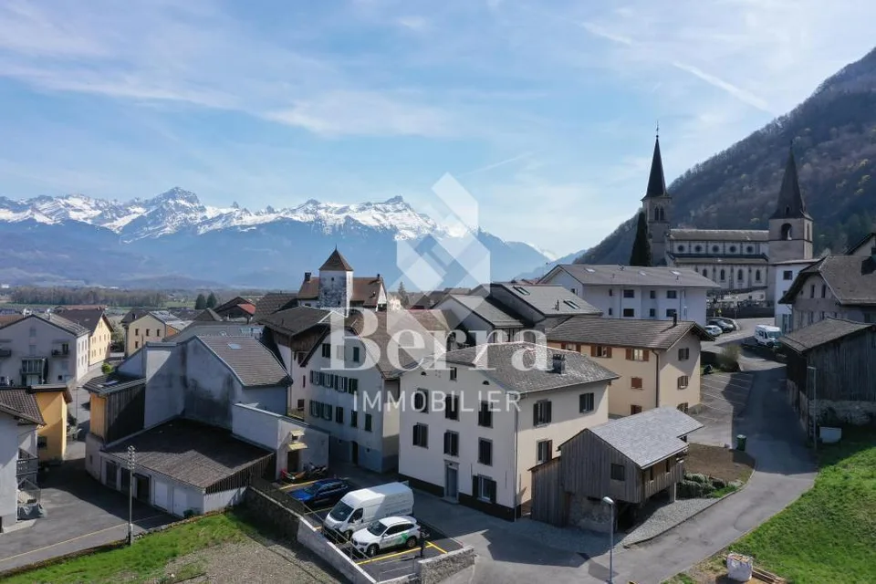 Duplex de 4.5 pièces + parcelle de 405 m2