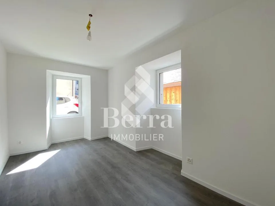 Duplex von 4,5 Zimmern + Grundstück von 405 m2