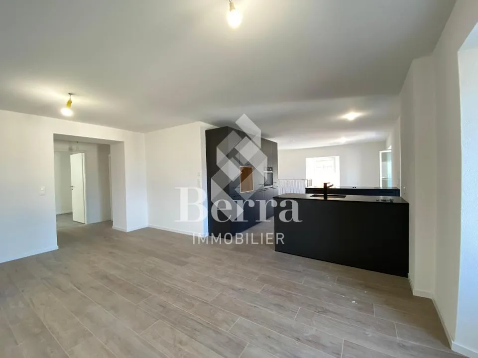 Duplex von 4,5 Zimmern + Grundstück von 405 m2
