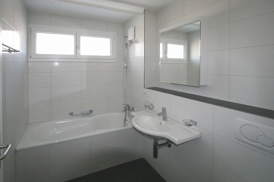 Helle 3.5-Zimmerwohnung mit Sitzplatz und Aussicht!