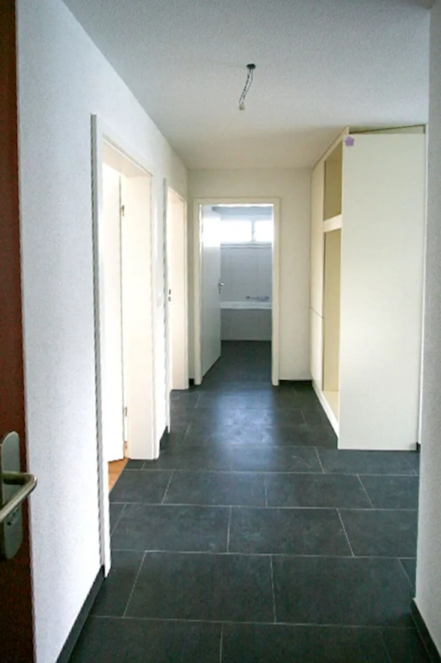 Helle 3.5-Zimmerwohnung mit Sitzplatz und Aussicht!